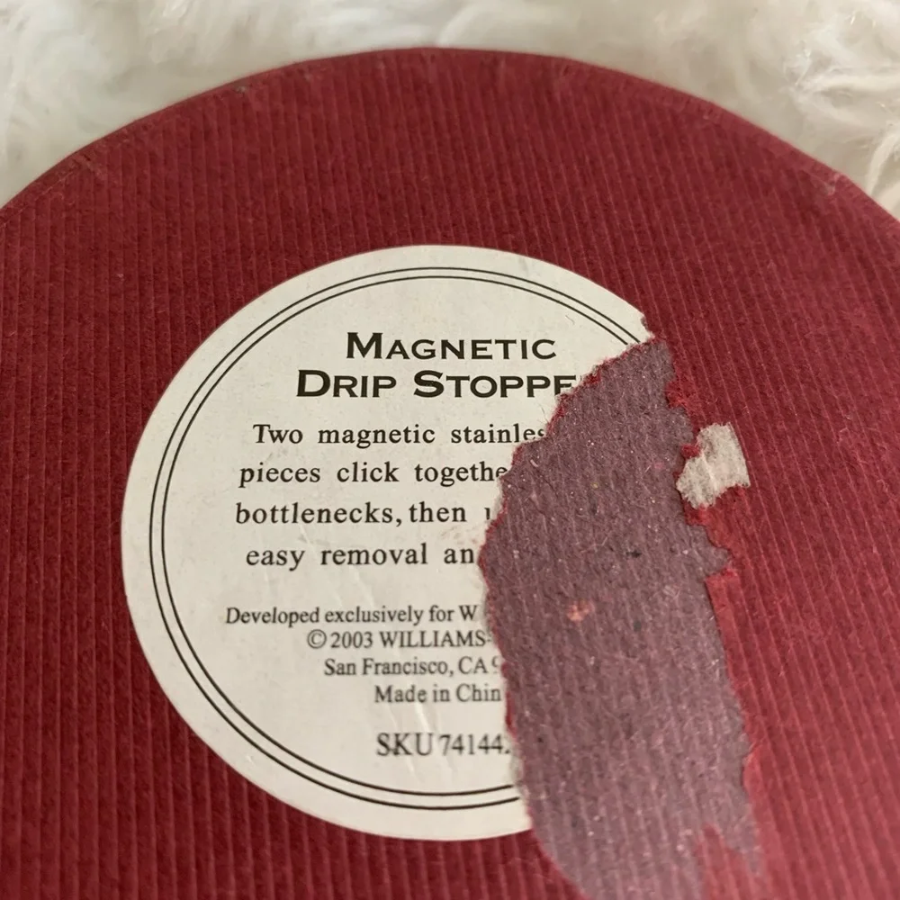 WILLIAMS-SONOMA Magnetic stainless steel 2” Drip Stopper LNWOT